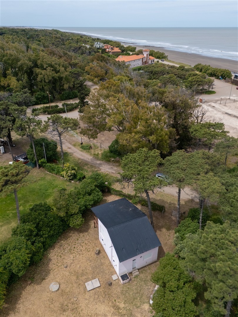 64f6c476-f85c-4fb7-b886-b36550d95e8f