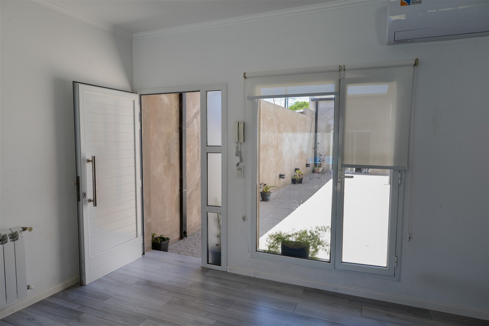 b9831821-6f35-4e98-97c3-a884f07560aa