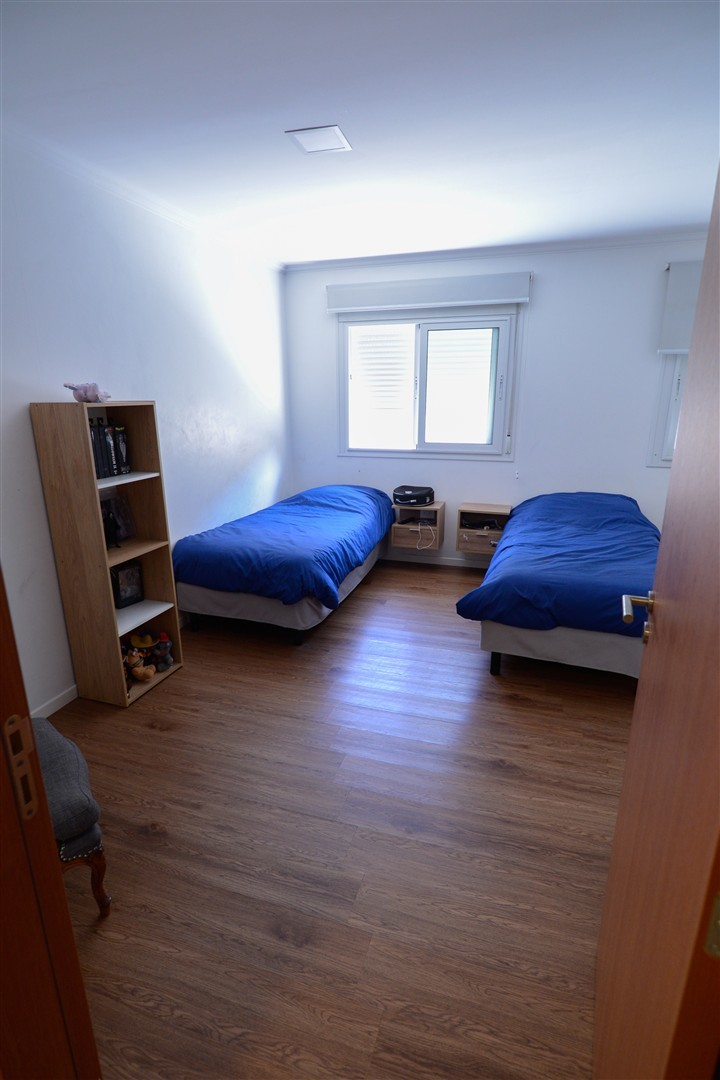 e027e430-0af9-46dd-a5bd-6b3c1444a1cb