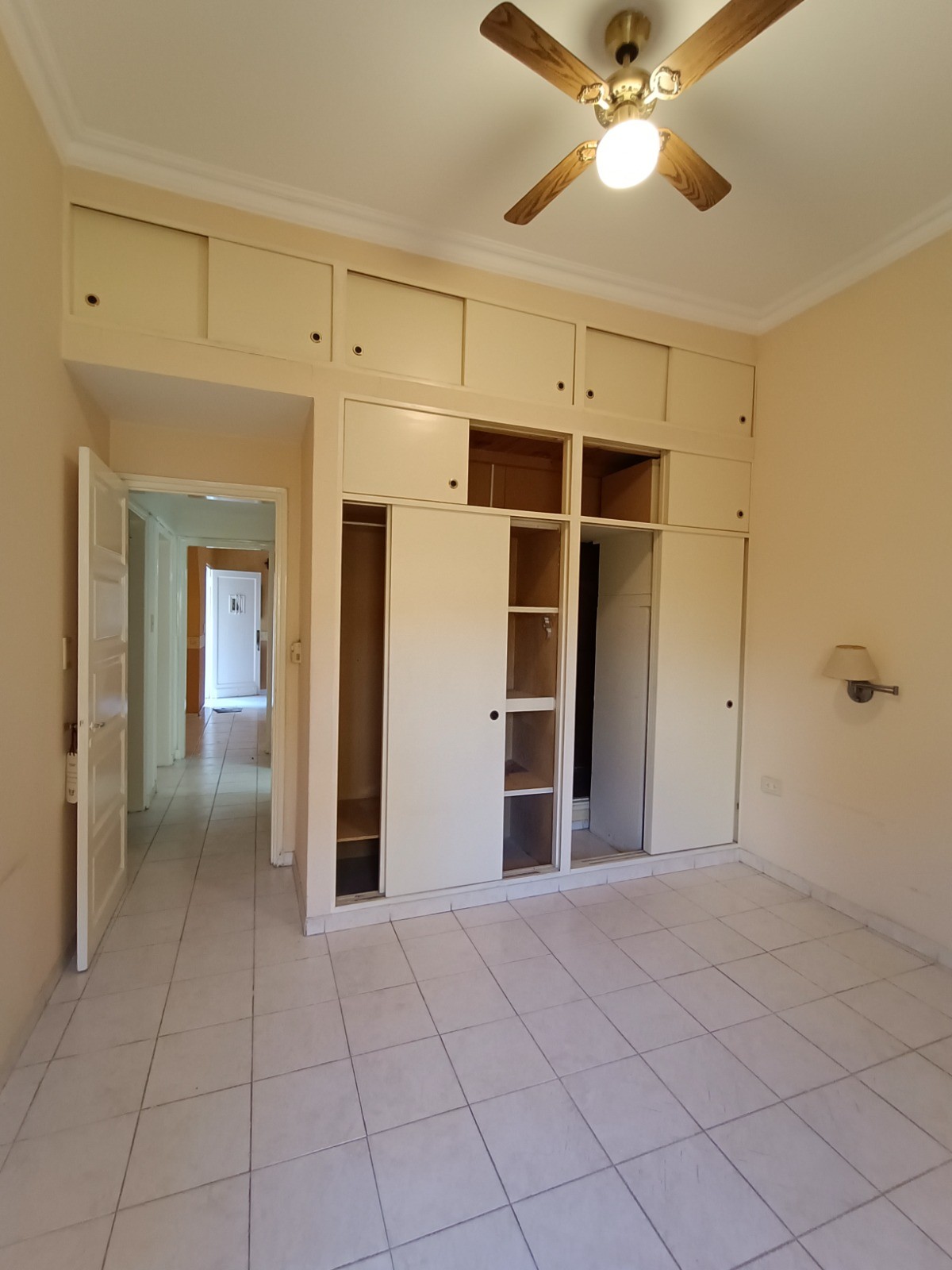 18593653-8071-4009-b149-a7cf9c964cbe